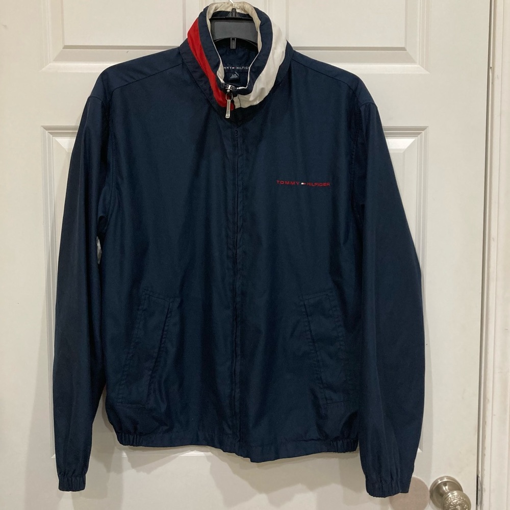 Classic L Tommy Hilfiger Large Windbreaker Jacket / hood hidden in collar